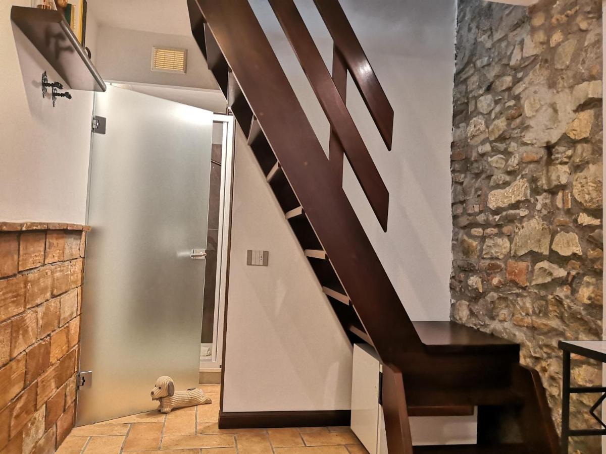 카스틸리오네델라고 Il Torrione B&B 외부 사진