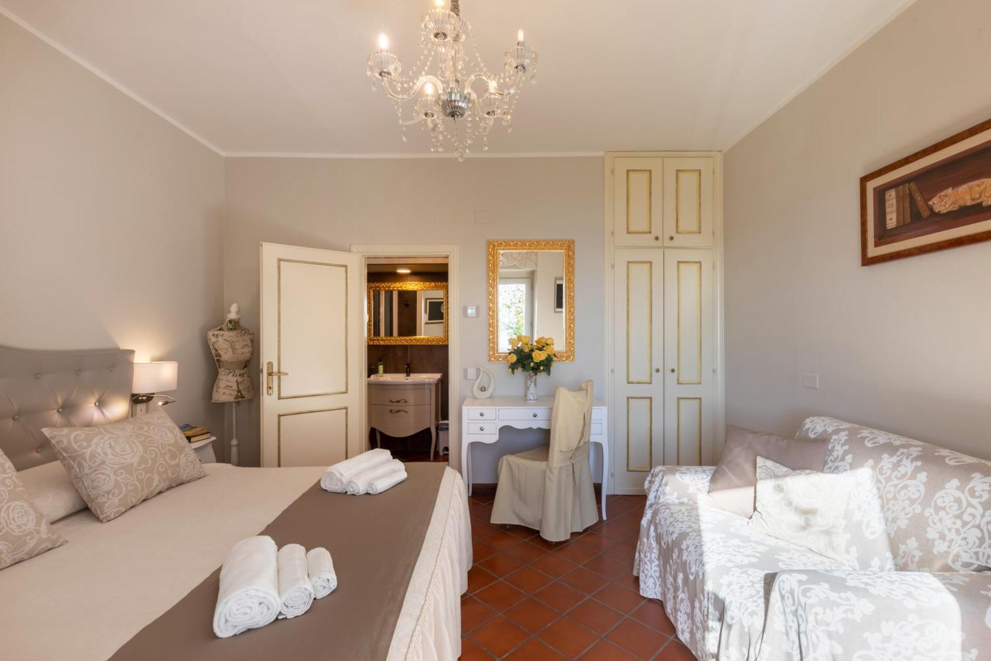 카스틸리오네델라고 Il Torrione B&B 외부 사진