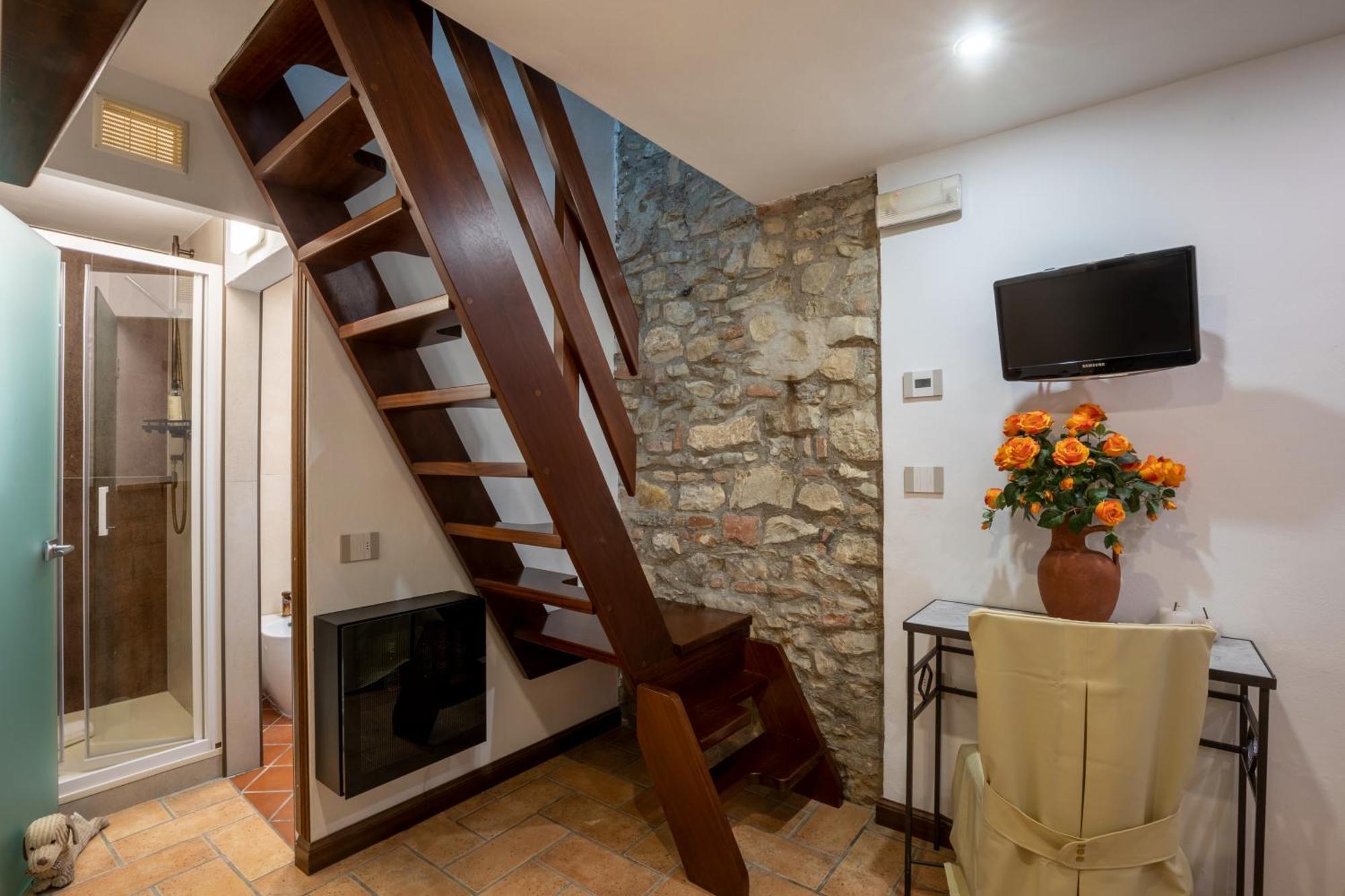 카스틸리오네델라고 Il Torrione B&B 외부 사진