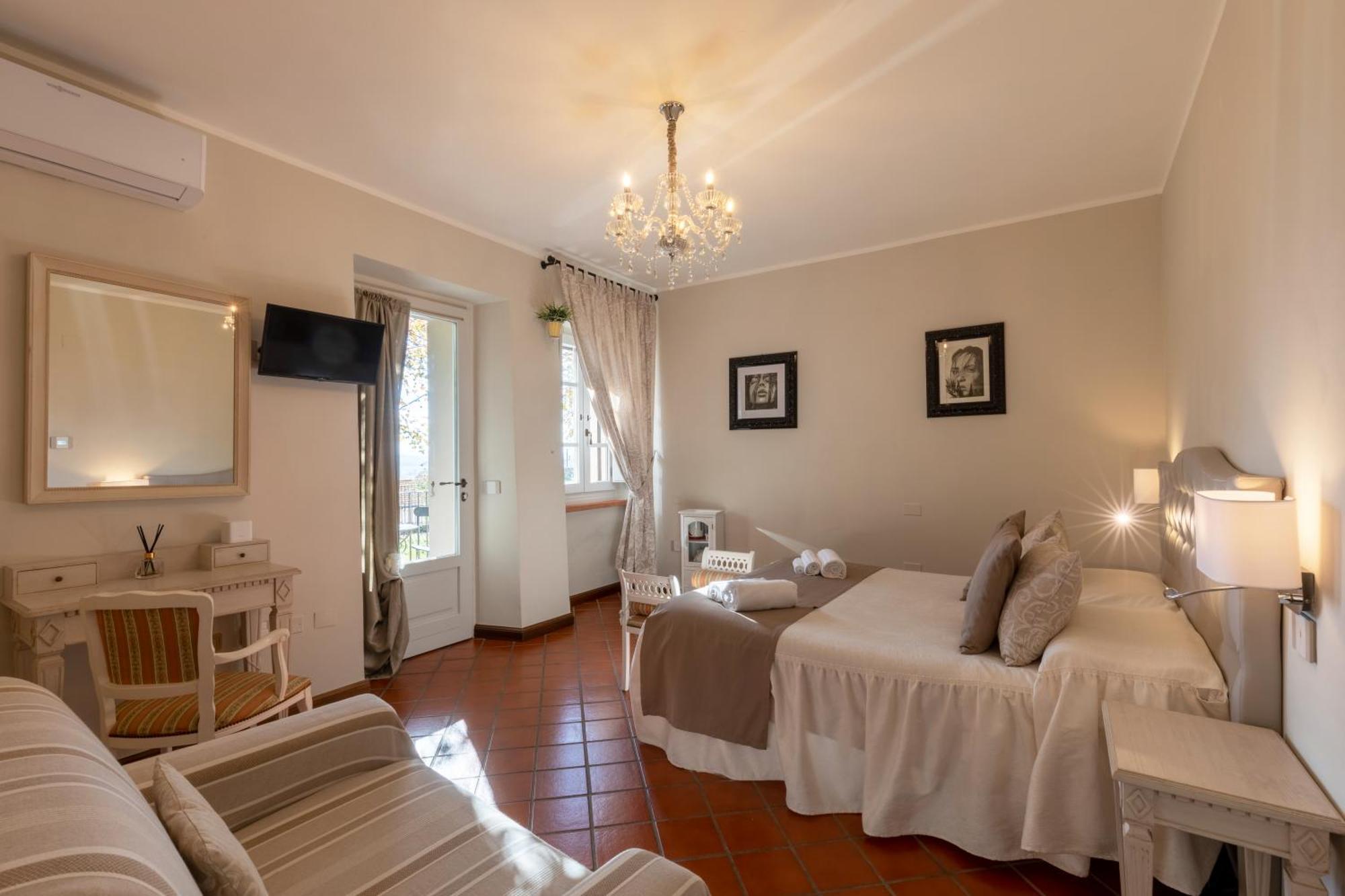 카스틸리오네델라고 Il Torrione B&B 외부 사진