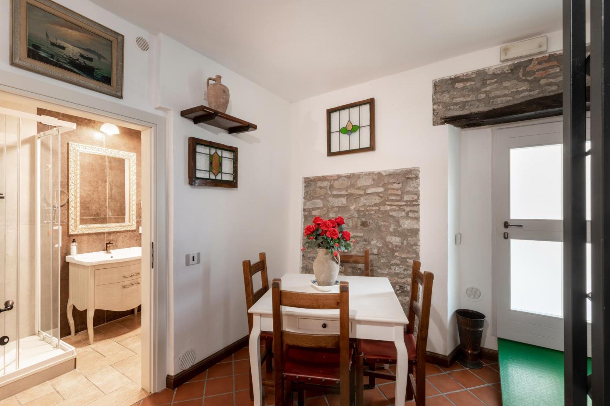 카스틸리오네델라고 Il Torrione B&B 외부 사진
