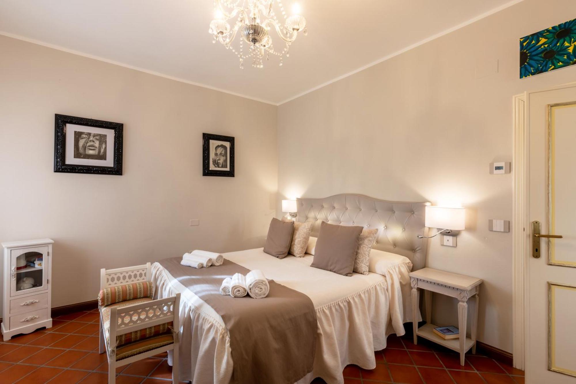카스틸리오네델라고 Il Torrione B&B 외부 사진