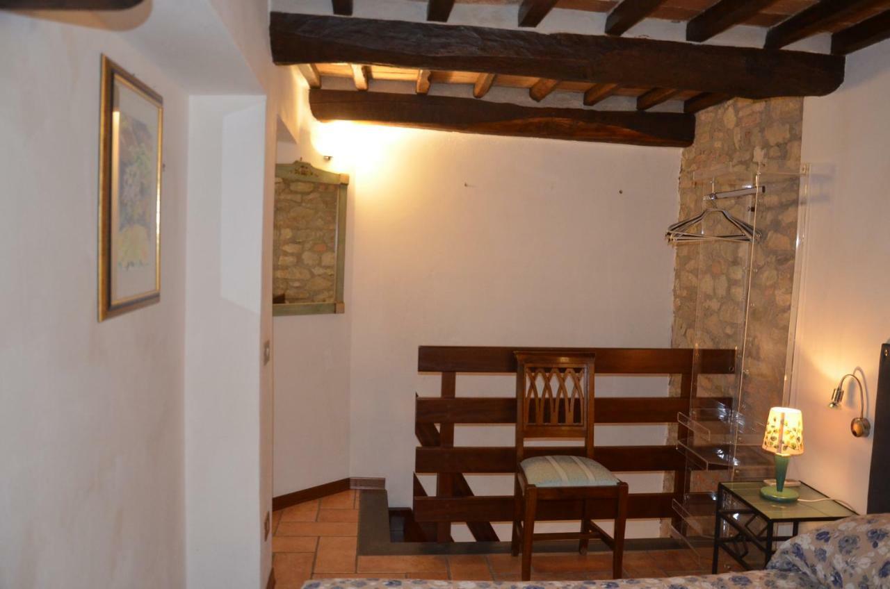 카스틸리오네델라고 Il Torrione B&B 외부 사진