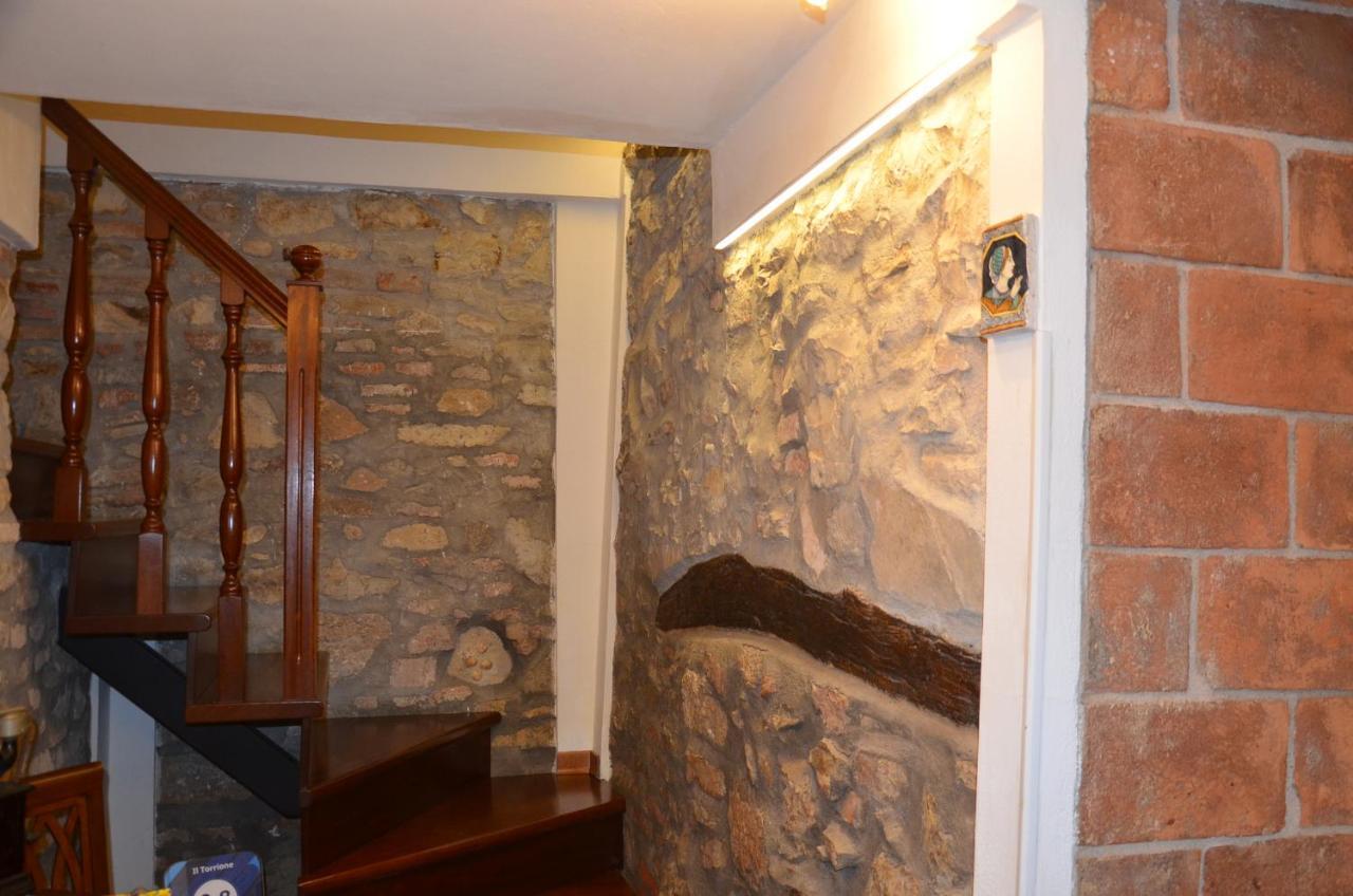 카스틸리오네델라고 Il Torrione B&B 외부 사진